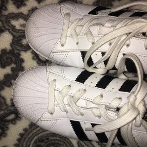 ADIDAS SUPERSTARS